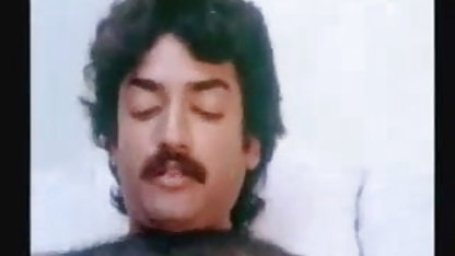 एक आदमी सेक्सी फुल पिक्चर हिंदी के साथ जुनून सवार अपने सपनों का काम पाता है