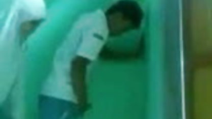 पेटी में लड़की रसोई घर में एक आदमी के लिए सेक्सी पिक्चर फुल एचडी बीपी उसे बिल्ली से पता चलता है
