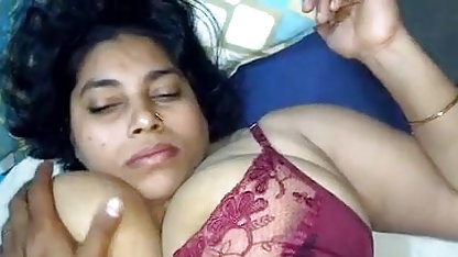 ब्रिटिश परिपक्व महिला बड़े स्तन सेक्सी पिक्चर फुल एचडी बीपी के साथ