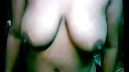 चेरी (चेरी) गुदा सेक्सी पिक्चर फुल बारटेंडर प्यार करता है