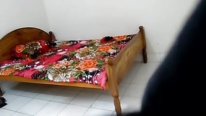 माँ भारत गर्मियों में निगल और सवारी मुर्गा फुल एचडी मूवी सेक्सी पिक्चर बिस्तर पर