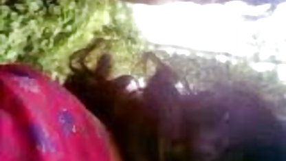 एस्पेन अब उसकी योनि फुल सेक्सी पिक्चर वीडियो की मालिश करता है जबकि माइक एड्रियानो उसके मलाशय में गहरी छड़ी से चिपक जाता है