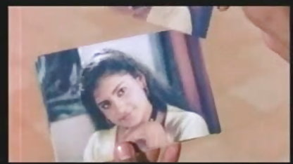 60 साल पुराने दादी मुर्गा बेकार है 30 साल पुराने सेक्सी हिंदी फुल पिक्चर लड़के बिस्तर में