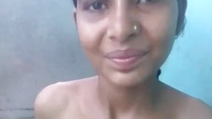 उसने अपने बालों को पकड़ लिया और ब्लू पिक्चर सेक्सी फुल मूवी शक्तिशाली रूप से सह के साथ एक गोरा के चेहरे पर बाढ़ आ गई